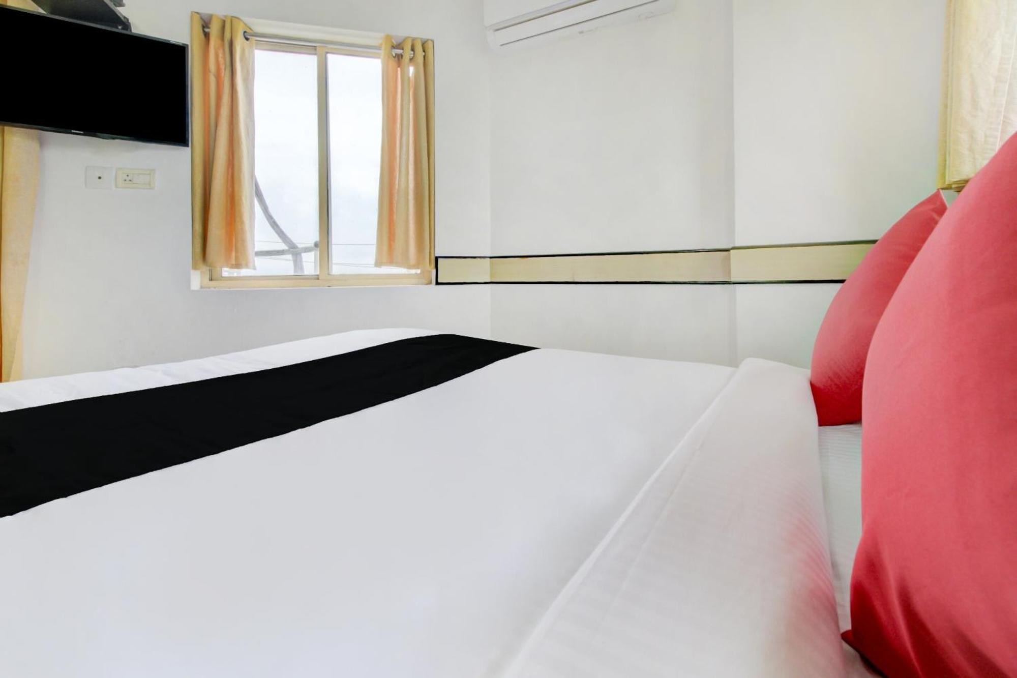 Collection O 75308 Floatel International Beach Resort Каннур Экстерьер фото
